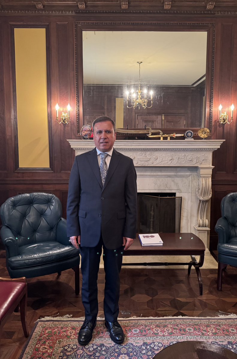 Birlik, beraberlik, kardeşlik, paylaşma ve teslimiyetin sembolü mübarek Kurban Bayramınızı tebrik ediyorum. Ailelerinizle birlikte nice güzel bayramlara kavuşmanız dileğiyle Sizlere ve Sevdiklerinize sağlık mutluluk ve huzur diliyorum. İyi Bayramlar #KURBANBAYRAMI