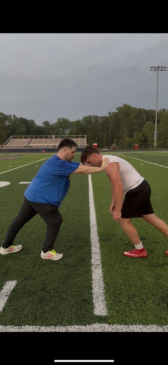 Speed Work Friday evening with some RC Football guys!
Thanks for letting me come out and out yall through some workouts ‼️