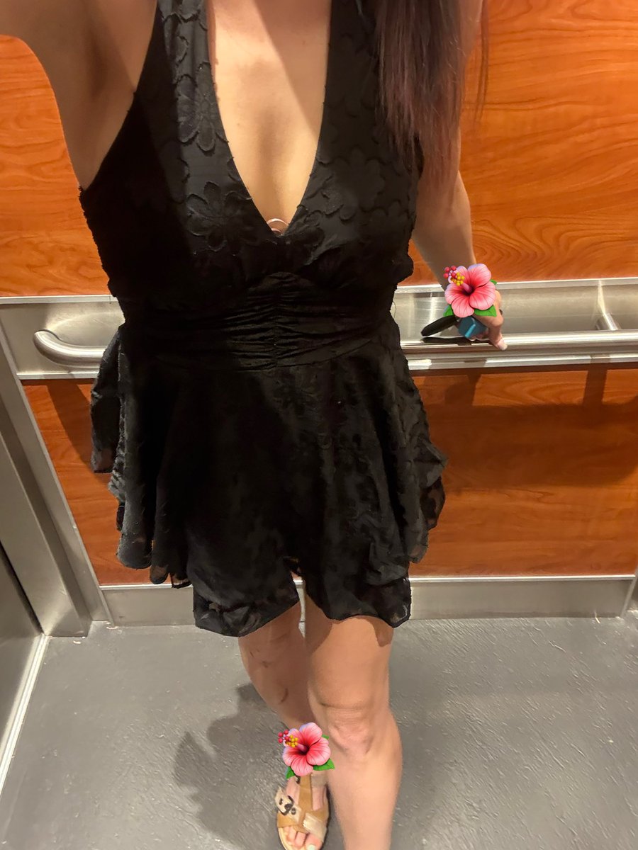 foxy_baking's tweet photo. Body checks because it’s dog walk time 😂
#edtwtbc #bodycheck #fitcheck #edrelapse #dogwalkbc #thunderthighs https://t.co/x690l5b3C3