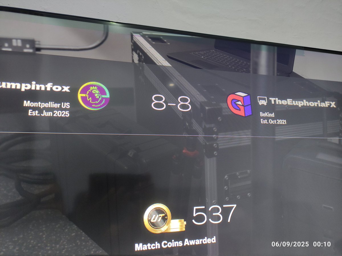 arisdarmapati's tweet photo. @EASPORTSFC seriously EA, this isnt staged? https://t.co/8xs2IYWpSN