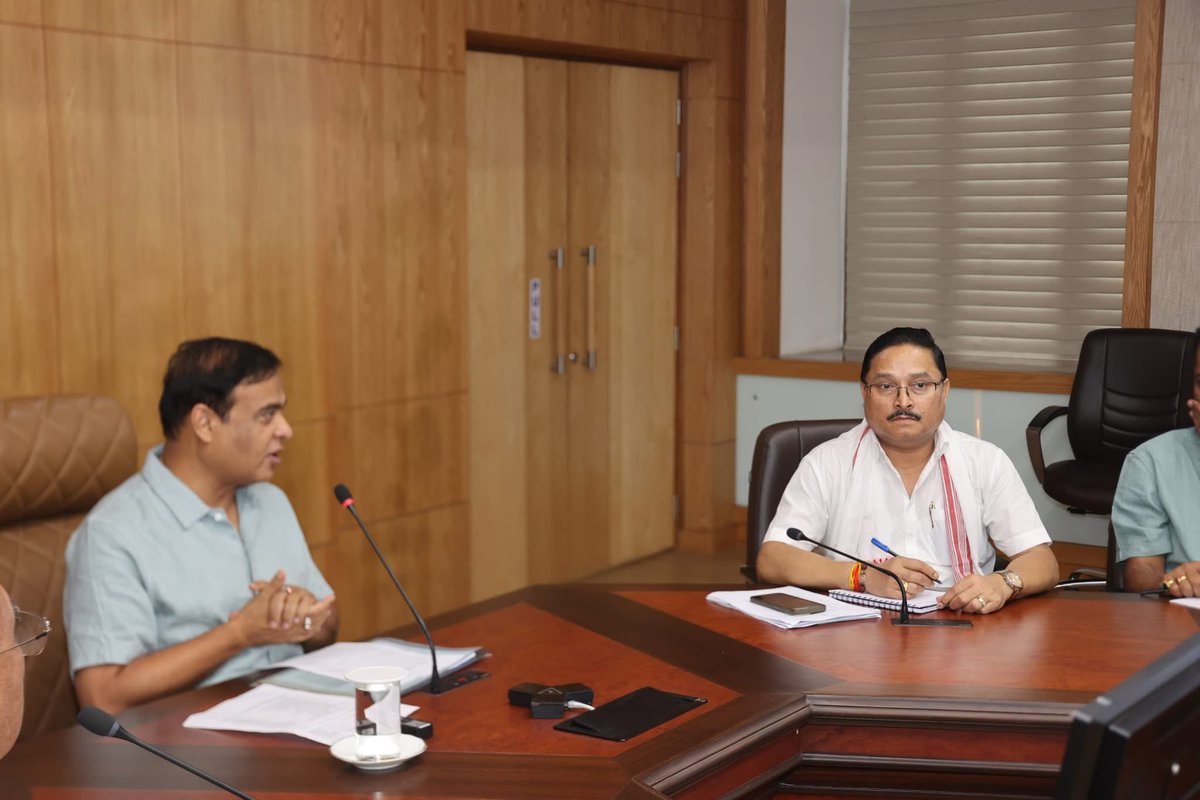 DilipSaikia4Bjp's tweet photo. Attended the BJP Legislature Party meeting in Dispur, chaired by Hon’ble CM Dr. @himantabiswa, where we discussed current political affairs, government schemes, and party matters. https://t.co/ufSrS1YmkX