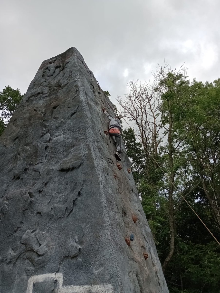 Wood End Primary tweet media