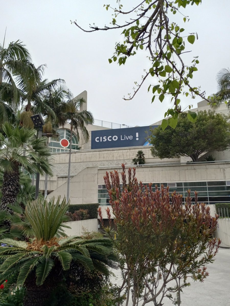 A reminder it's for real <a href="/CiscoLive/">CiscoLive</a> !🙏