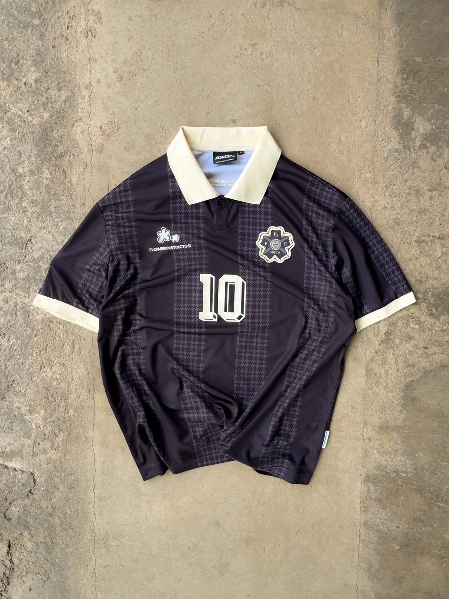 FLOWER INSTINCTS tweet media