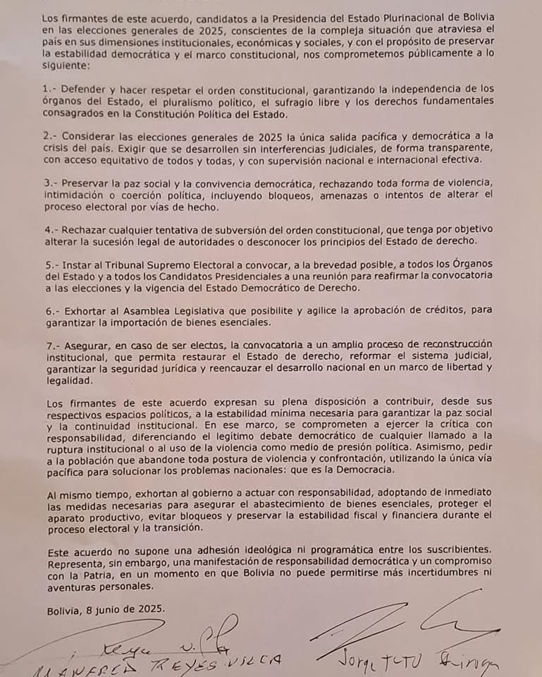 miguelcgangel's tweet photo. Mientras Tuto, Manfred y Samuel se reúnen y sacan un documento que no sirve de nada, ni ayuda en nada.

Dunn está aquí 🇧🇴🇧🇴🇧🇴 https://t.co/pq4jeN7QZO