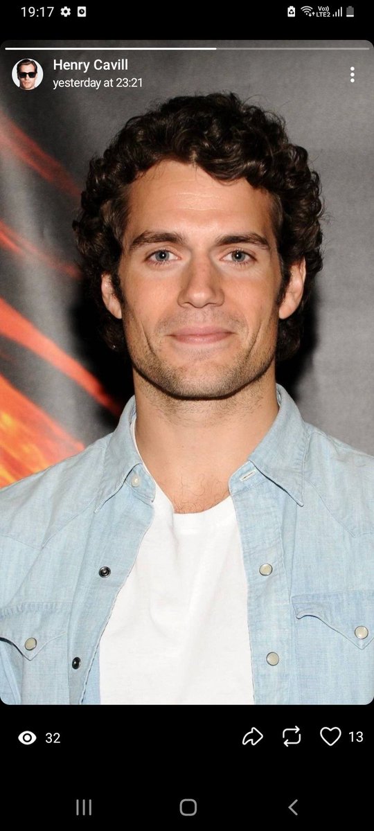Henry Cavill ❤❤❤❤❤