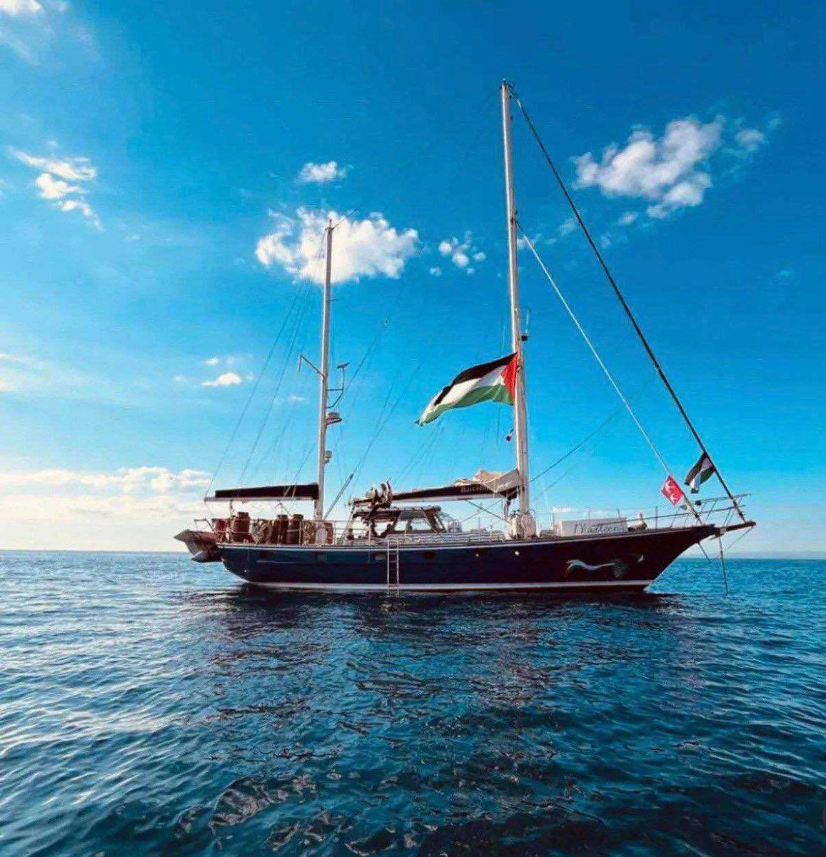 Zaten sağlam bir duruş sergilemektir, en onurlu yaşam.
#WeAreMadleen