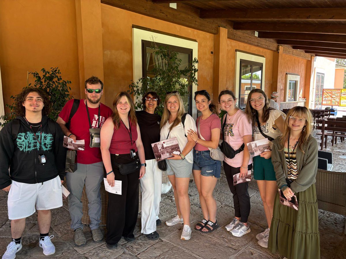 ffa_munford's tweet photo. 10 days. 29 travelers. A journey through Southern Italy full of history, culture &amp; unforgettable flavors. 🇮🇹🌍
From Rome to Matera to Bari—we learned, explored, and grew together. Grazie Mille, Italia! https://t.co/TzBB2TDgGA