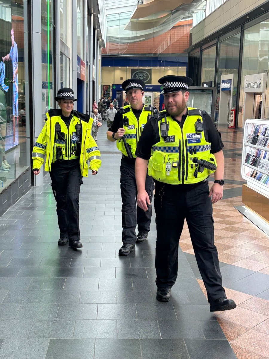 Cheshire Specials (@cheshpolsc) on Twitter photo As #NationalSpecialsWeekend25 draws to a close, our final shout out goes to our Northern officers who were out today across Warrington, Widnes and Runcorn!
Some of the team (in the pic) were out patrolling on foot in Warrington Town Centre supporting <a href="/PoliceWarr/">Warrington Police</a> - Thank you!
๐๐ผ As #NationalSpecialsWeekend25 draws to a close, our final shout out goes to our Northern officers who were out today across Warrington, Widnes and Runcorn!
Some of the team (in the pic) were out patrolling on foot in Warrington Town Centre supporting <a href="/PoliceWarr/">Warrington Police</a> - Thank you!
๐๐ผ