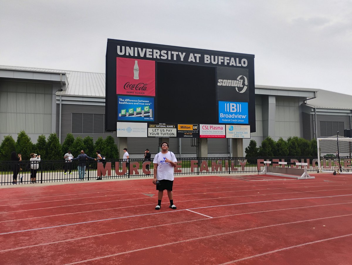 Mello_Yellow66's tweet image. I had a wonderful time at The UB mega camp today @CSAPrepStar @UBFootball @UBAthletics @CoachGGreenNCSA