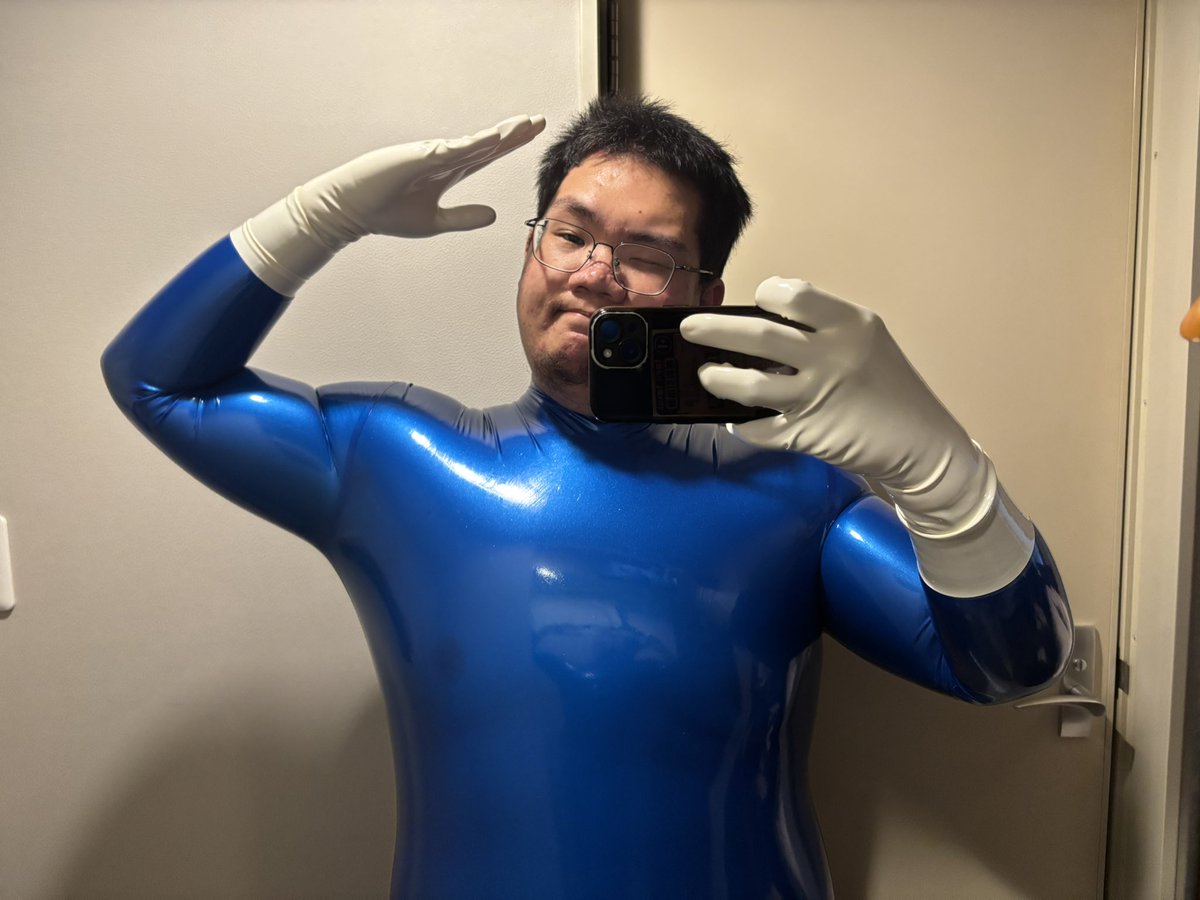 Pjin404's tweet image. 見習いヒーロー、参上！