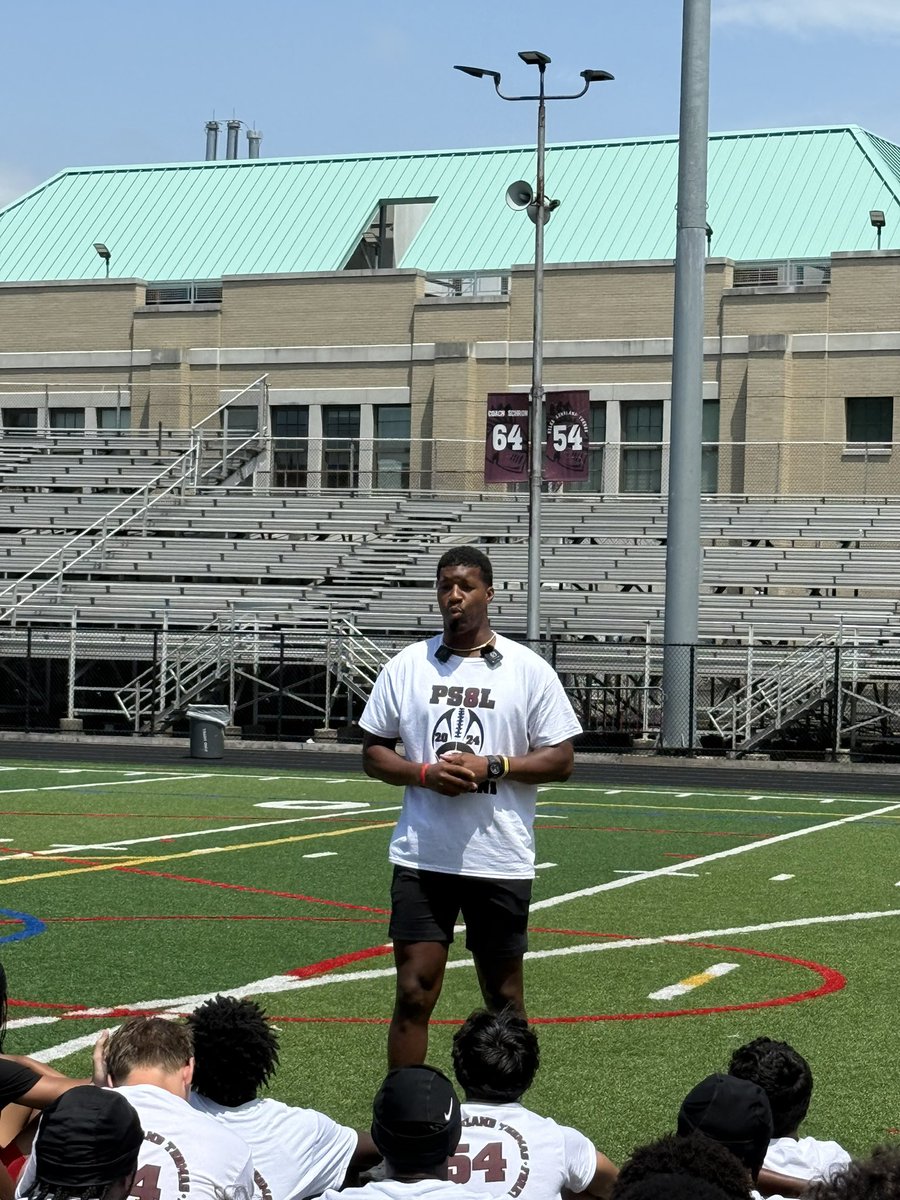 Coach Gam8o (@gambo3241) on Twitter photo Great day celebrating Miles today. Great alumni,
players, and future warriors with
<a href="/nygiantspr/">nygiantspr</a> <a href="/Jaboowins/">Jameis Winston</a> Great day celebrating Miles today. Great alumni,
players, and future warriors with
<a href="/nygiantspr/">nygiantspr</a> <a href="/Jaboowins/">Jameis Winston</a>
