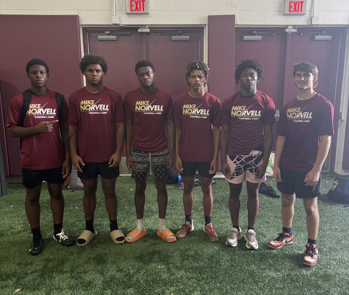 Coach Brad Waggoner (@coachwaggonergt) on Twitter photo Proud of these Blountstown Tigers competing today at Florida State… #COMPETE #OutWorkEverybody 🐅 <a href="/justcurt_/">Curt Ellis</a> <a href="/Kayinmartin2027/">Kayinmartin2027</a> <a href="/ZestanRaulerson/">Zestan Raulerson</a> <a href="/TayeDawson28/">Taye</a> <a href="/JordanBaker22_/">Jordan baker</a> <a href="/BlountstownFB1/">Blountstown Football</a> <a href="/HallTechSports1/">Hall-Tech Sports</a> <a href="/PrepRedzoneFL/">Prep Redzone Florida</a> <a href="/Warchant/">Warchant.com</a> Proud of these Blountstown Tigers competing today at Florida State… #COMPETE #OutWorkEverybody 🐅 <a href="/justcurt_/">Curt Ellis</a> <a href="/Kayinmartin2027/">Kayinmartin2027</a> <a href="/ZestanRaulerson/">Zestan Raulerson</a> <a href="/TayeDawson28/">Taye</a> <a href="/JordanBaker22_/">Jordan baker</a> <a href="/BlountstownFB1/">Blountstown Football</a> <a href="/HallTechSports1/">Hall-Tech Sports</a> <a href="/PrepRedzoneFL/">Prep Redzone Florida</a> <a href="/Warchant/">Warchant.com</a>
