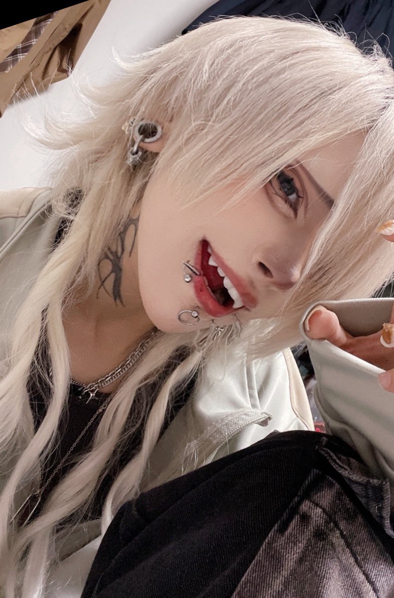 Gs83Y5LbYAAf0fb.jpg?format=jpg