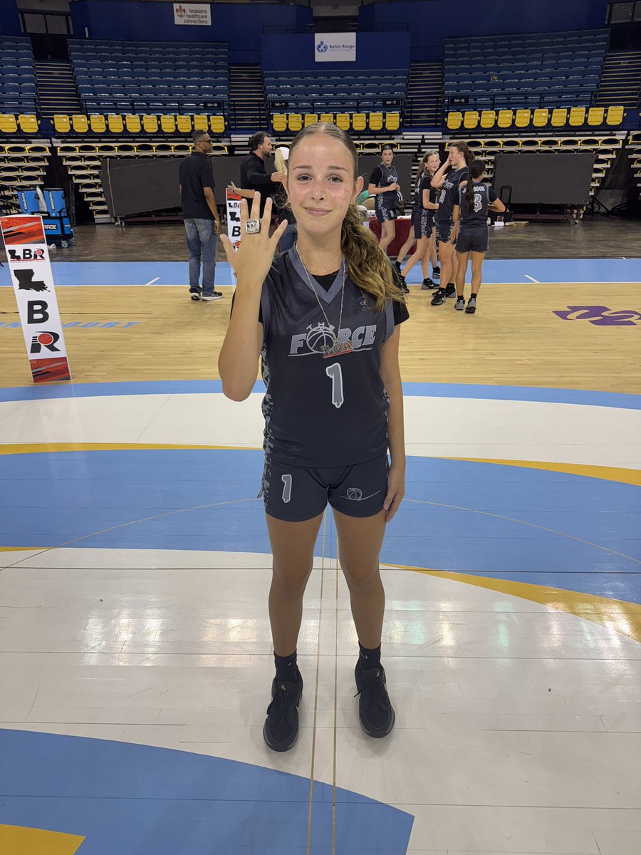 LBRBasketball tweet media