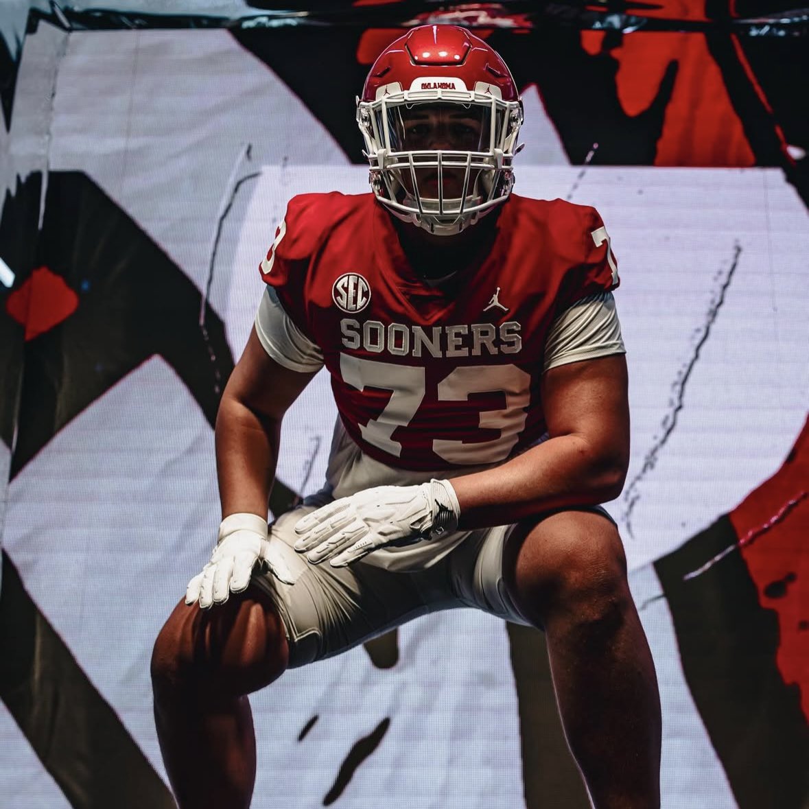 Official visit pics via Instagram from four-star Windsor (Colo.) OL Deacon Schmitt.

He was the only offensive tackle target, and one of three O-linemen in total, on campus this past weekend for the #Sooners.