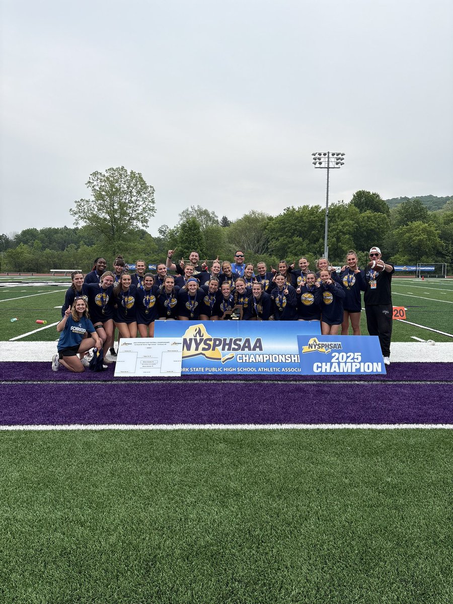 FLAG: 

2025 Class B Flag Football Champions - Webster Schroeder!