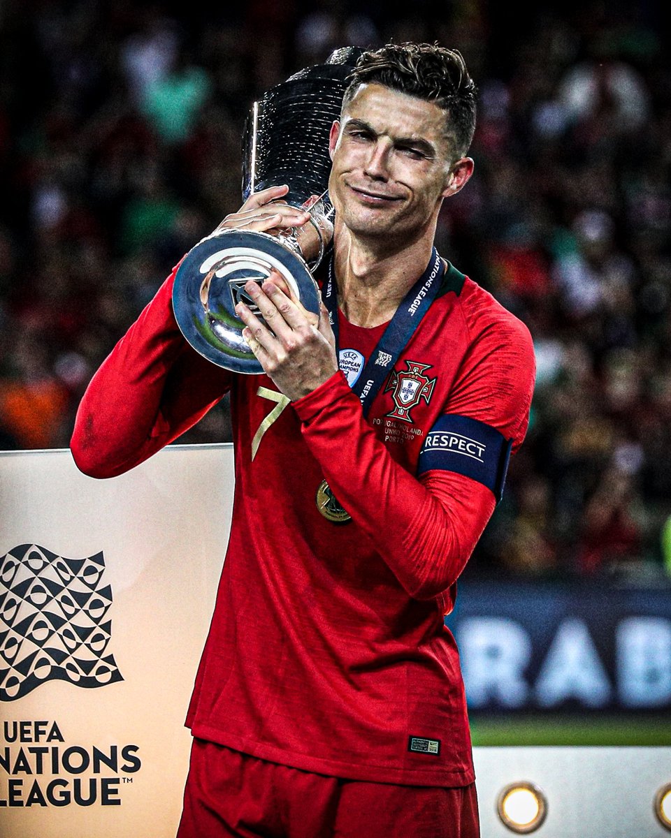 CRISTIANO RONALDO IS A LEGEND, AND HE IS THE ONE TO WIN. 🐐