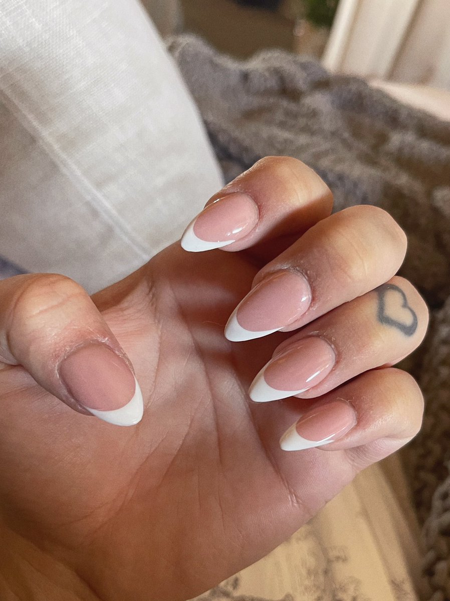 Mani pedi, thank you daddy 💕 onlyfans.com/TSNadiaLove