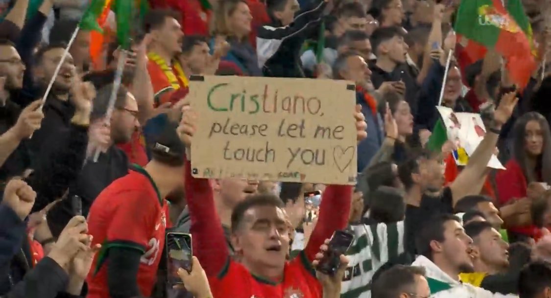 Out Of Context Football tweet media
