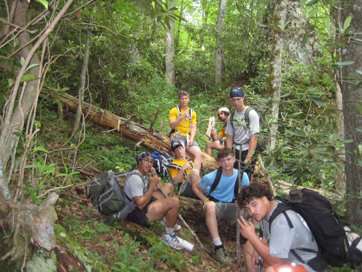 Castle_Football's tweet image. The Class of 2026 conquered the Great Smoky Mountains! Our Knights hiked 22-30 miles, camping in the wild to build team chemistry, mental toughness, and survival skills. This unique tradition brings our seniors together as one unstoppable unit. What an incredible experience!