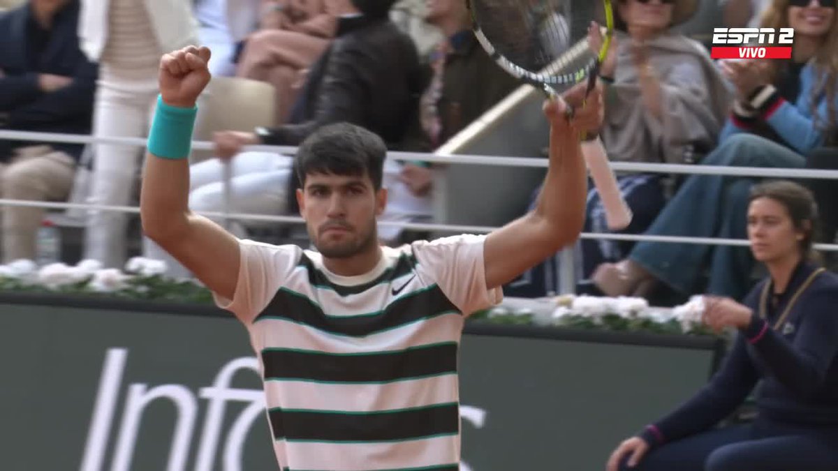 ESPNtenis's tweet photo. CARLOS ALCARAZ ESTÁ LOCO. 🤯

Quebró cuando Sinner sacaba para partido y todo está 5-5.

📺 Mirá la gran final de #RolandGarros en #DisneyPlus. https://t.co/AQLTBE4P1o
