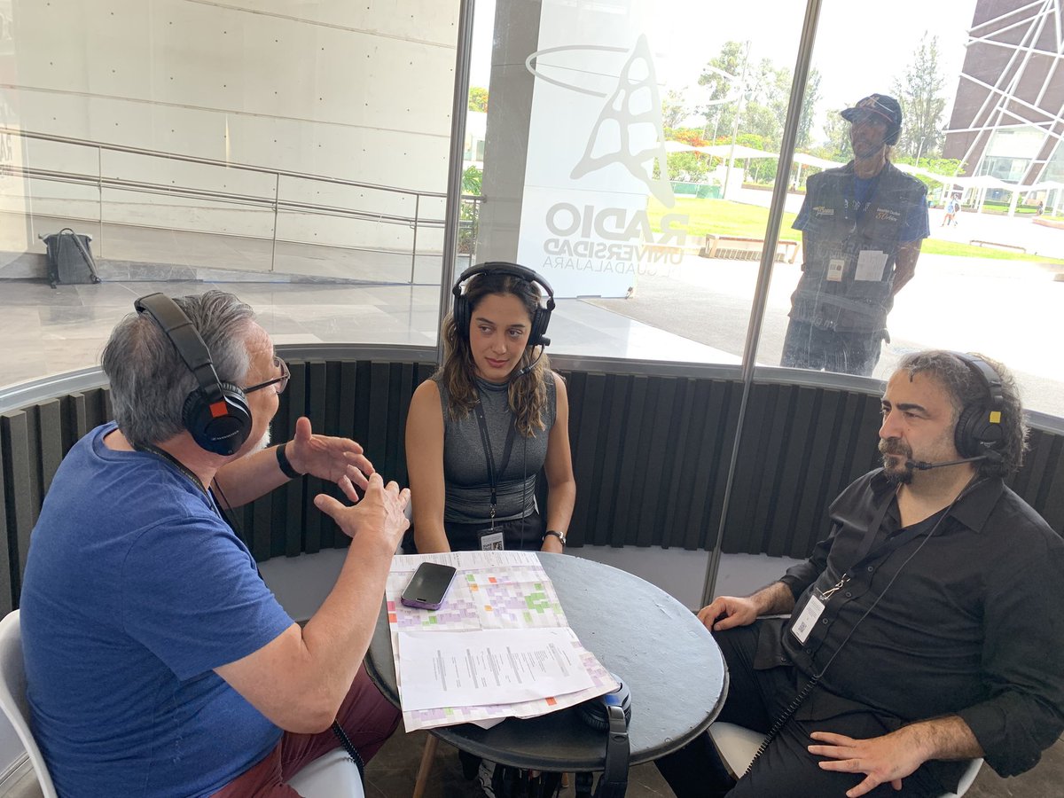 Tenemos una charla con Seyfettin Tokmak él es el director “El imperio de los conejos” 🎬

Escucha el 104.3FM📻