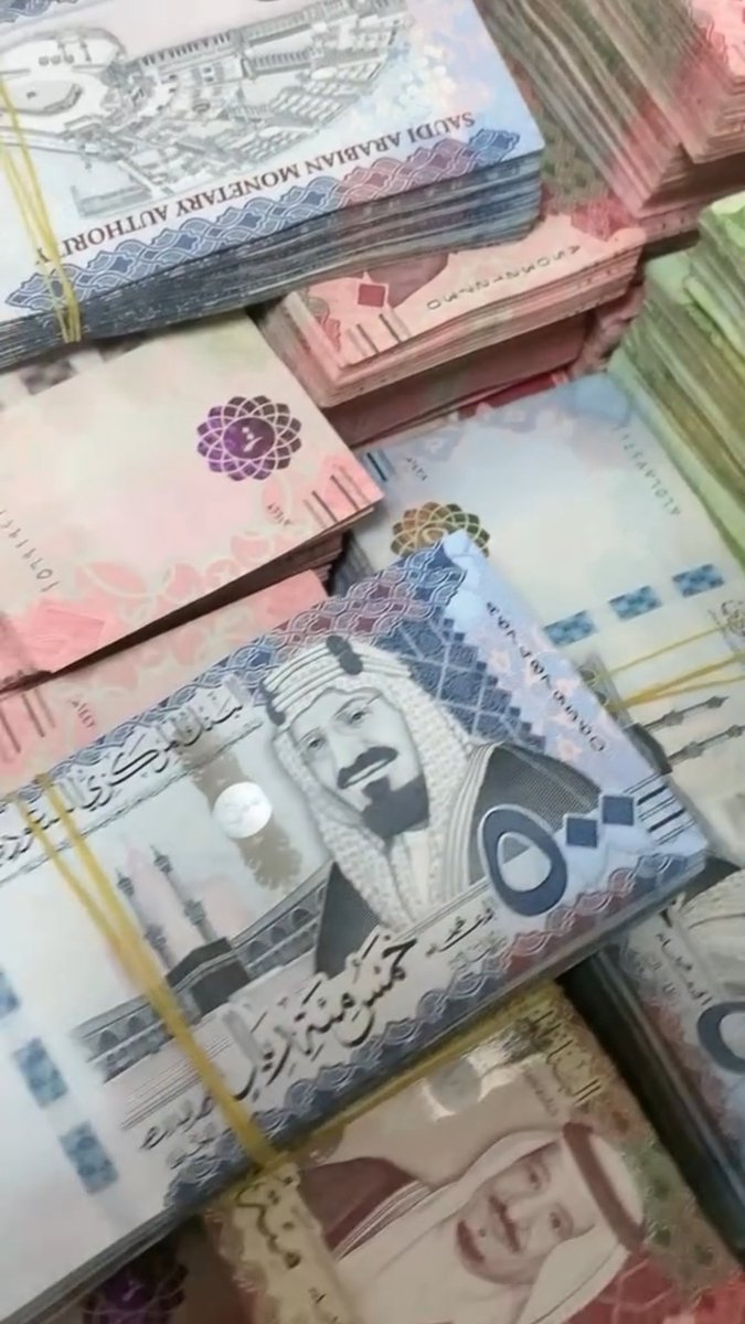 بسم الله نبدا الفعاليه حسب الموعد
الان سحب على 150000 ريال ..ريال ينطح ريال

الشروط:ريتويت ولايك لهذه التغريدة
- تابع 
  وقووول تم 🔥💰

لحد يقول حظي شين .شارك لعلها حظك يزين هالمرة وتضبط معاك وتفوز.التحويل فوري🌙❤️
#اهلا_بالعيد