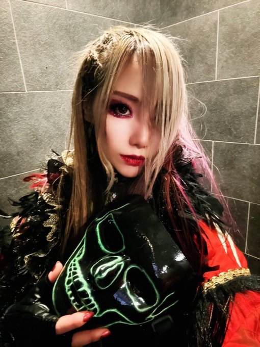 day 16 of blessing the timeline w kairi sane. let's keep supporting our girl 🩷
#WeWantKairi #PushKairiSane #KairiMovement