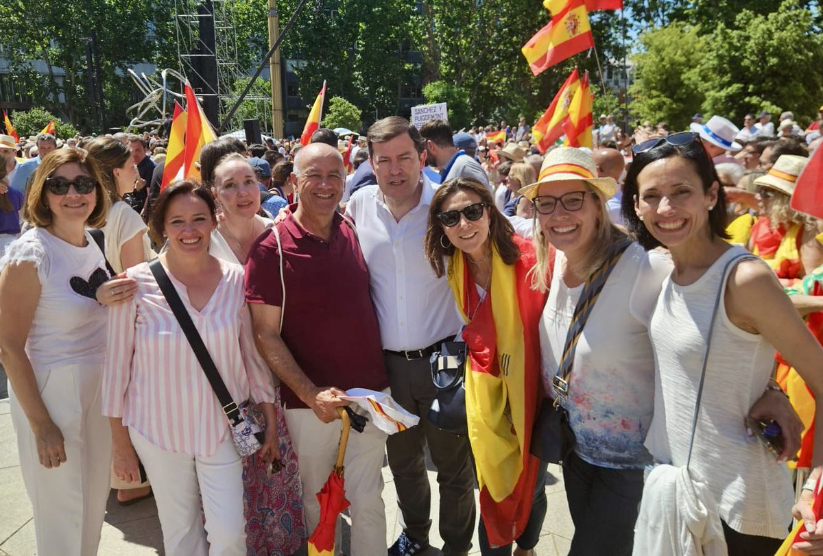 alferma1's tweet image. ¡Gracias a todos los castellanos y leoneses que hoy habéis llenado #Madrid por la #Democracia!
