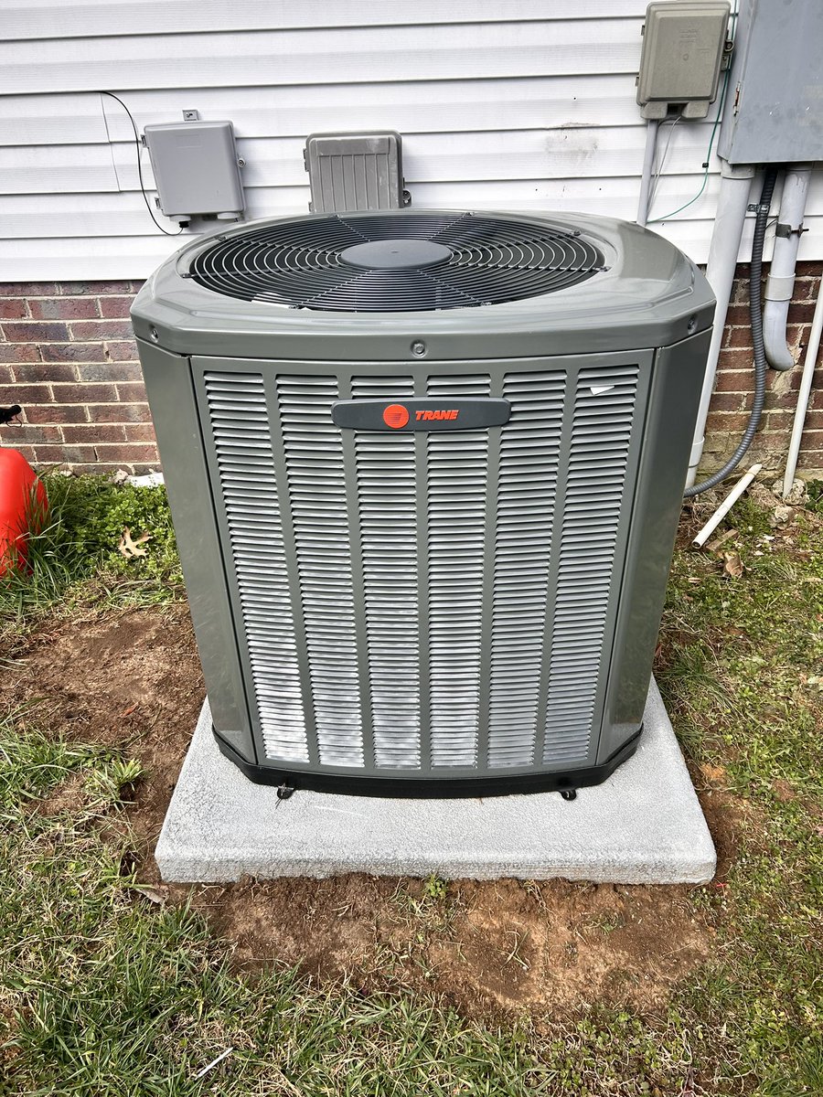 ServiceMedic's tweet photo. The temperatures have been mild but about to get brutal! Don’t get stuck in the heat! Service Medic Heating &amp; Air Conditioning Specialist provides exceptional HVAC services in Holly Springs, NC and surrounding areas! We offer a FREE diagnosis on all calls! 919-904-5976 https://t.co/sHAXToazPP