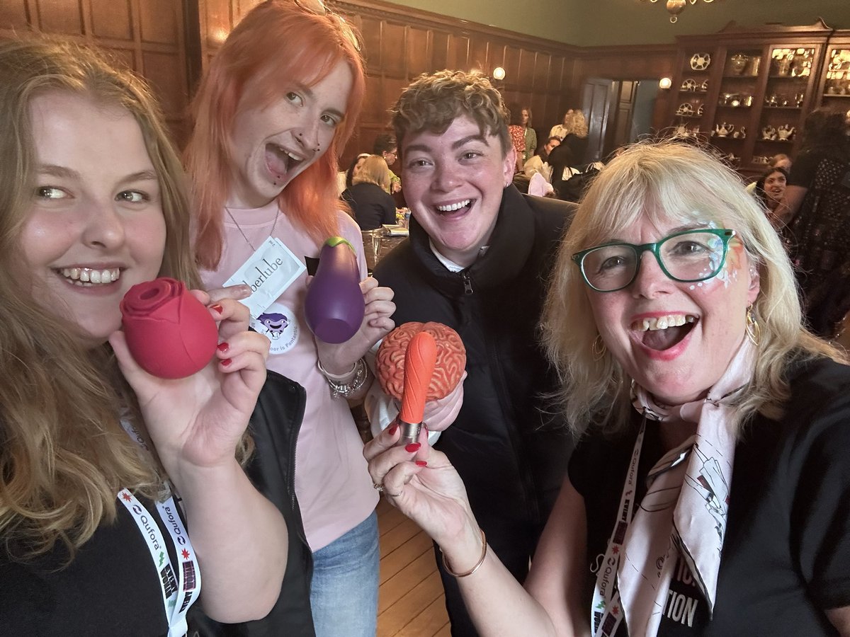 Molly (@mollyfentonx) on Twitter photo Spent an hour talking to <a href="/lekgrover/">Lorraine Grover (She/her) 🧡💙</a> nurse & sex therapist at <a href="/EveryWomanFest_/">EveryWomanFestival</a>
About cancer and diagnoses that change things, side effects, we got a bit emosh at some point and talked about fear, trust & confidence.
Thank you Lorraine you’re actually a legend😂 Spent an hour talking to <a href="/lekgrover/">Lorraine Grover (She/her) 🧡💙</a> nurse & sex therapist at <a href="/EveryWomanFest_/">EveryWomanFestival</a>
About cancer and diagnoses that change things, side effects, we got a bit emosh at some point and talked about fear, trust & confidence.
Thank you Lorraine you’re actually a legend😂