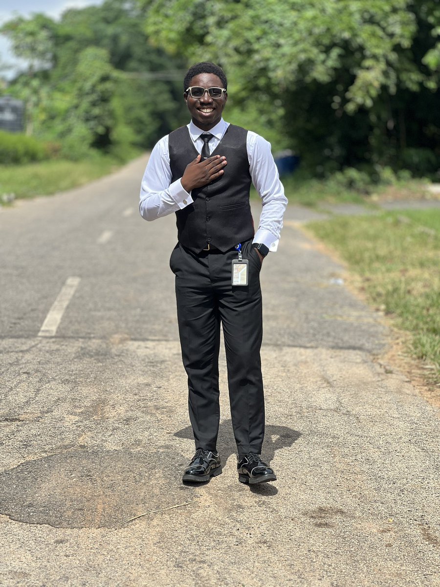 __iamsemaj_'s tweet image. I had two very important presentations in the space of three days last week
My IT Defense and my Project proposal presentation, I ate btw🙂↔️
IT Defended ✅
Project topic Approved ✅
Thank God❤️