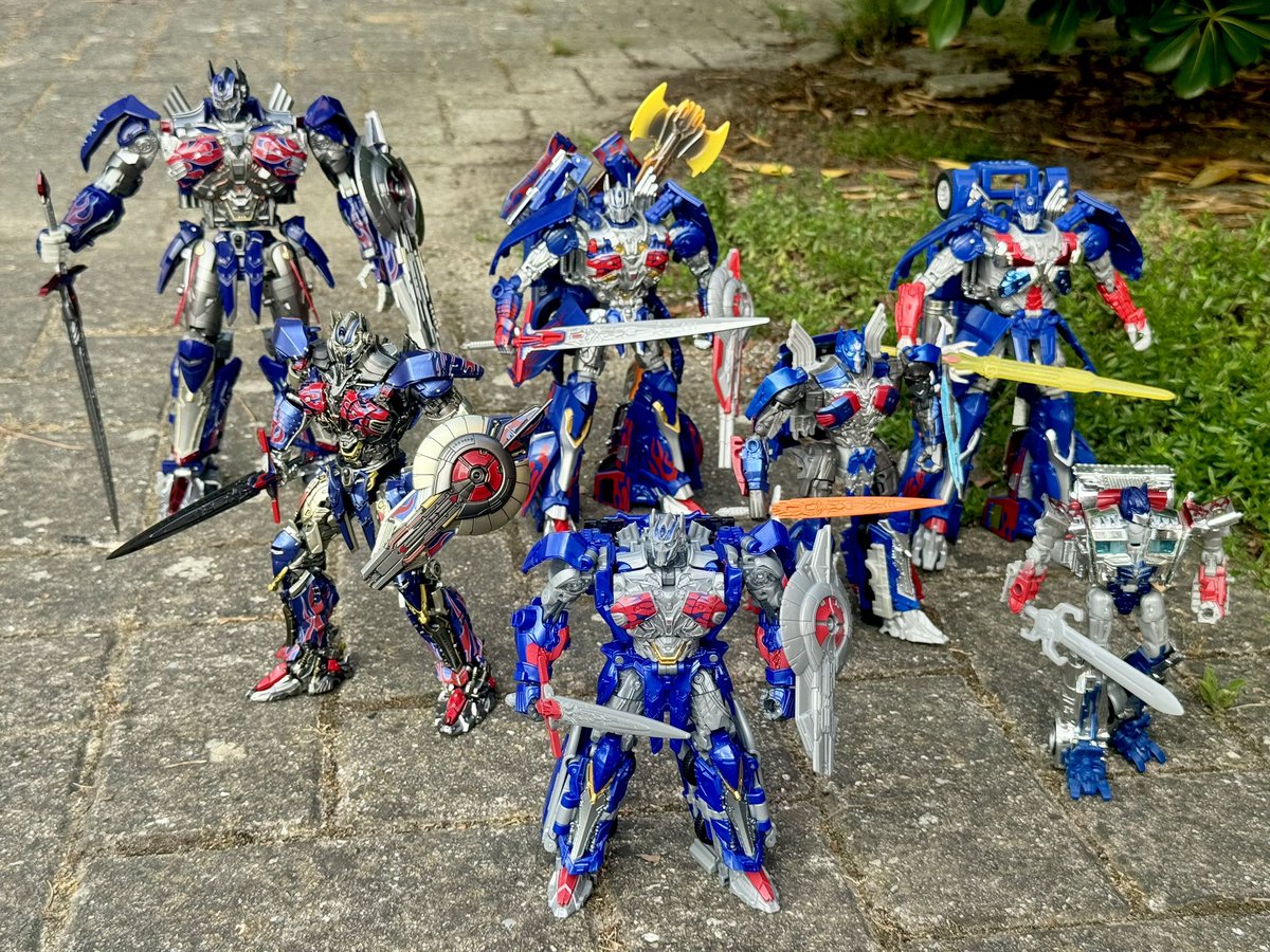 Gotta say it… Studio Series is my favorite😬