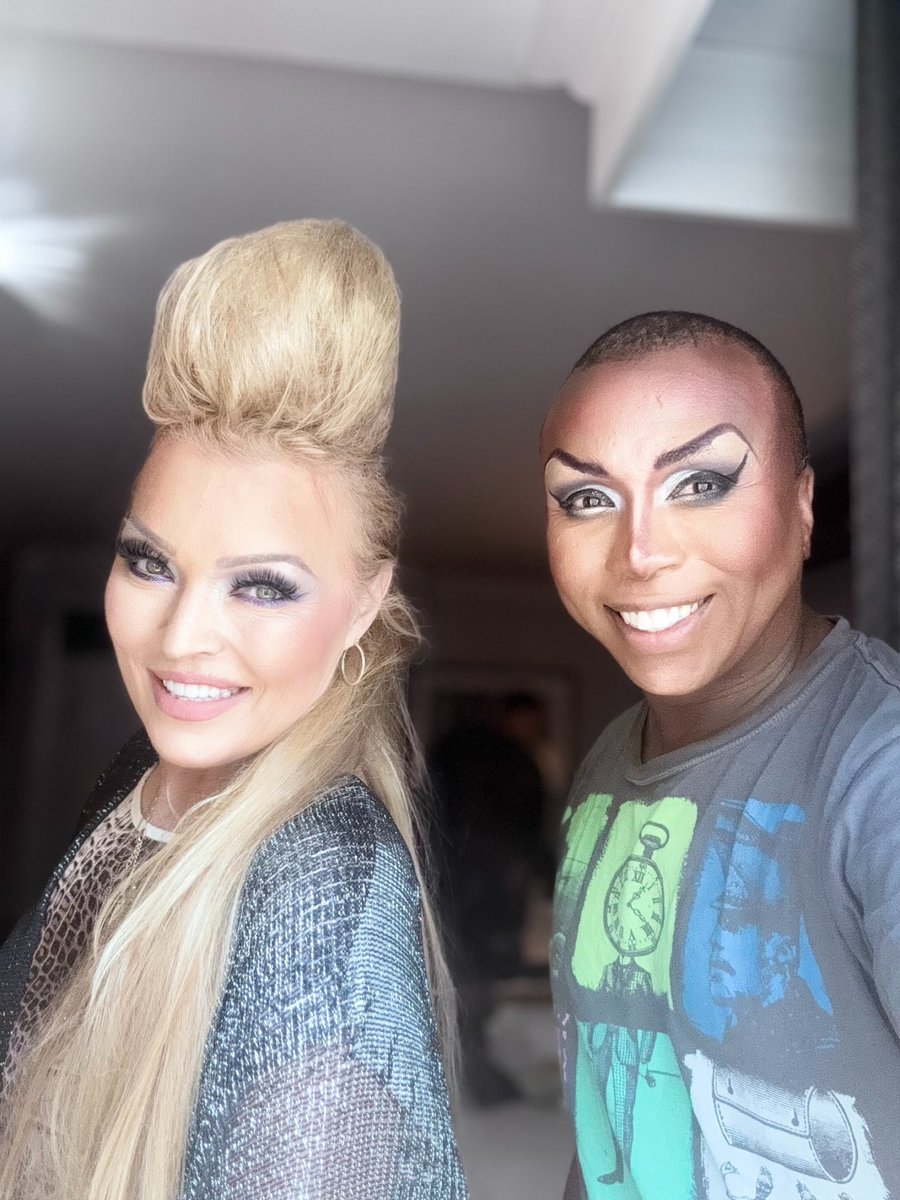 Thank you to Jasmine Blue for beautiful hair and makeup here in Washington  D.C. 💖👏🏼Lovin you!!  Xo KW