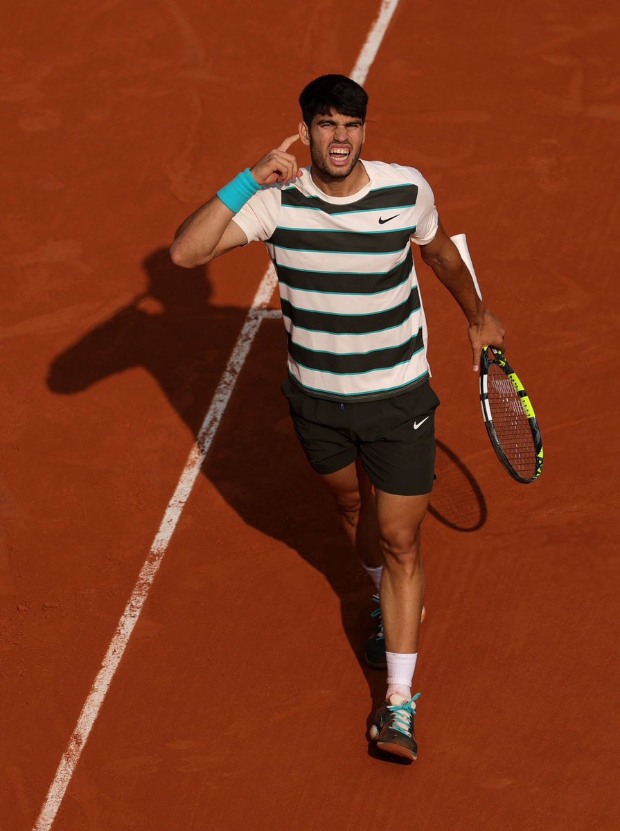 QUE GRANDE ES CARLOS ALCARAZ.

Vamos, vamos. Se puede.