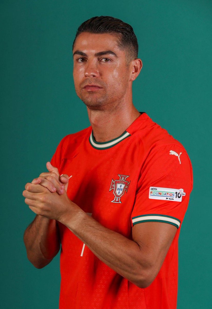 🚨🚨🚨🚨🚨🚨🚨🚨🚨🚨🚨 عــاجــل :

— تشكيلة منتخب البرتغال 🇵🇹 رسميًا ضد إسبانيا اليوم

ديوغو كوستا 

نونو مينديز ، ايناسيو ، روبن دياز ، جواو نيفيز

برونو فيرنانديز ، فيتينها ، بيرناردو سيلفا

بيدرو نيتو ، الاسطورة كرستيانو رونالدو ، كونسيساو