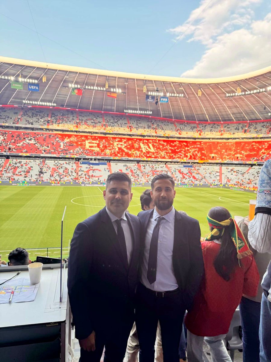 ¡Todo listo para la gran final de la #NationsLeague!

▪️ David Aganzo y Borja Díaz han viajado hasta Alemania para asistir al partido que enfrenta a Portugal contra España.

¡A por todas! 💪