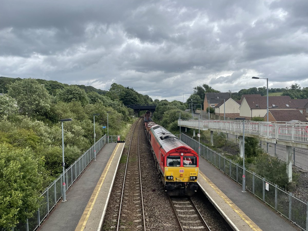 richardmpocock's tweet photo. Zoom into the wagons #hammers ⚒️ https://t.co/yWXlUDoJ5a