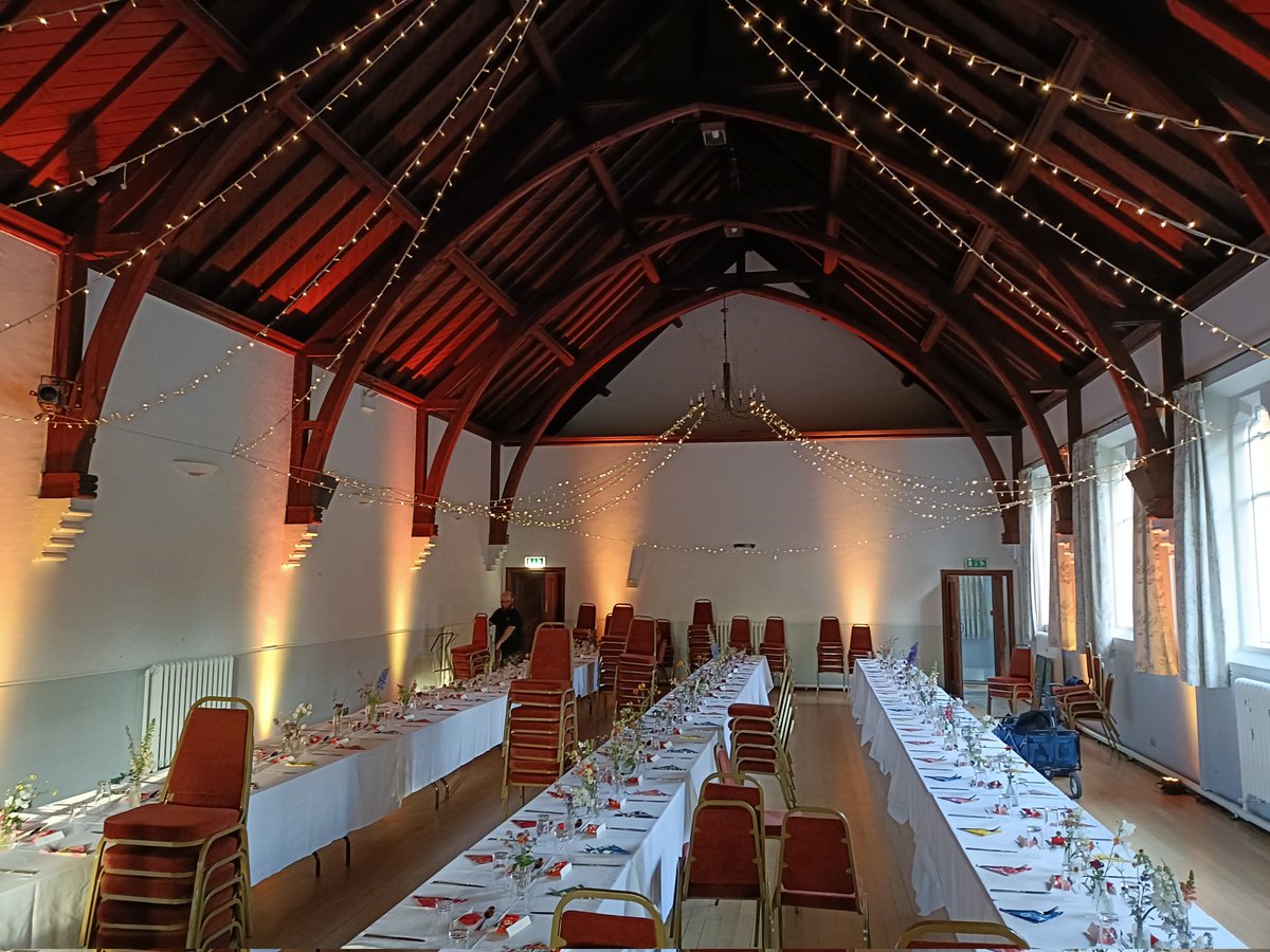 It was great to supply our outdoor festoon lighting and uplighting for this colourful wedding. Congratulations to the happy couple.

#weddinglighting #lightinghire #weddinghireuk #uplighting #festoonlights #eventhire