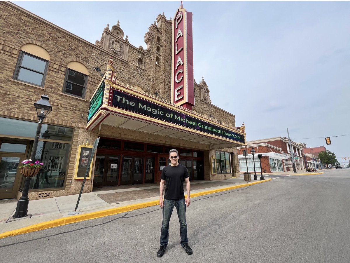 I had so much fun with everyone last night at the Marion Palace Theatre! What a great audience and it was a thrill to be added to the list of performers in this 100 year old theater’s history. Thanks to everyone who came to see the show, I hope to be back again sometime soon!