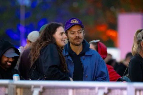 More of Harry at LIDO Festival in Victoria Park yesterday - 7 June