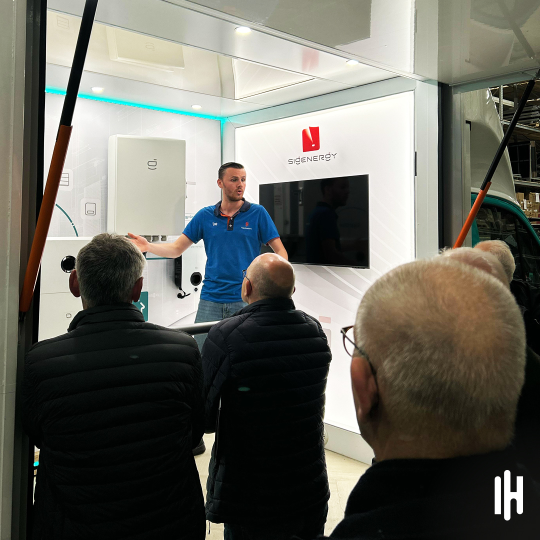 Méér uit je zonnepanelen halen? Kom in juni naar een gratis informatieavond over thuisbatterijen, o.a. in Almelo, Middelharnis en Den Bosch 👉🏼 obi41.nl/sex7746b .

⚠️ Er zijn nog enkele plekken beschikbaar, dus meld je op tijd aan!

#thuisbatterij #zonnepanelen #energie