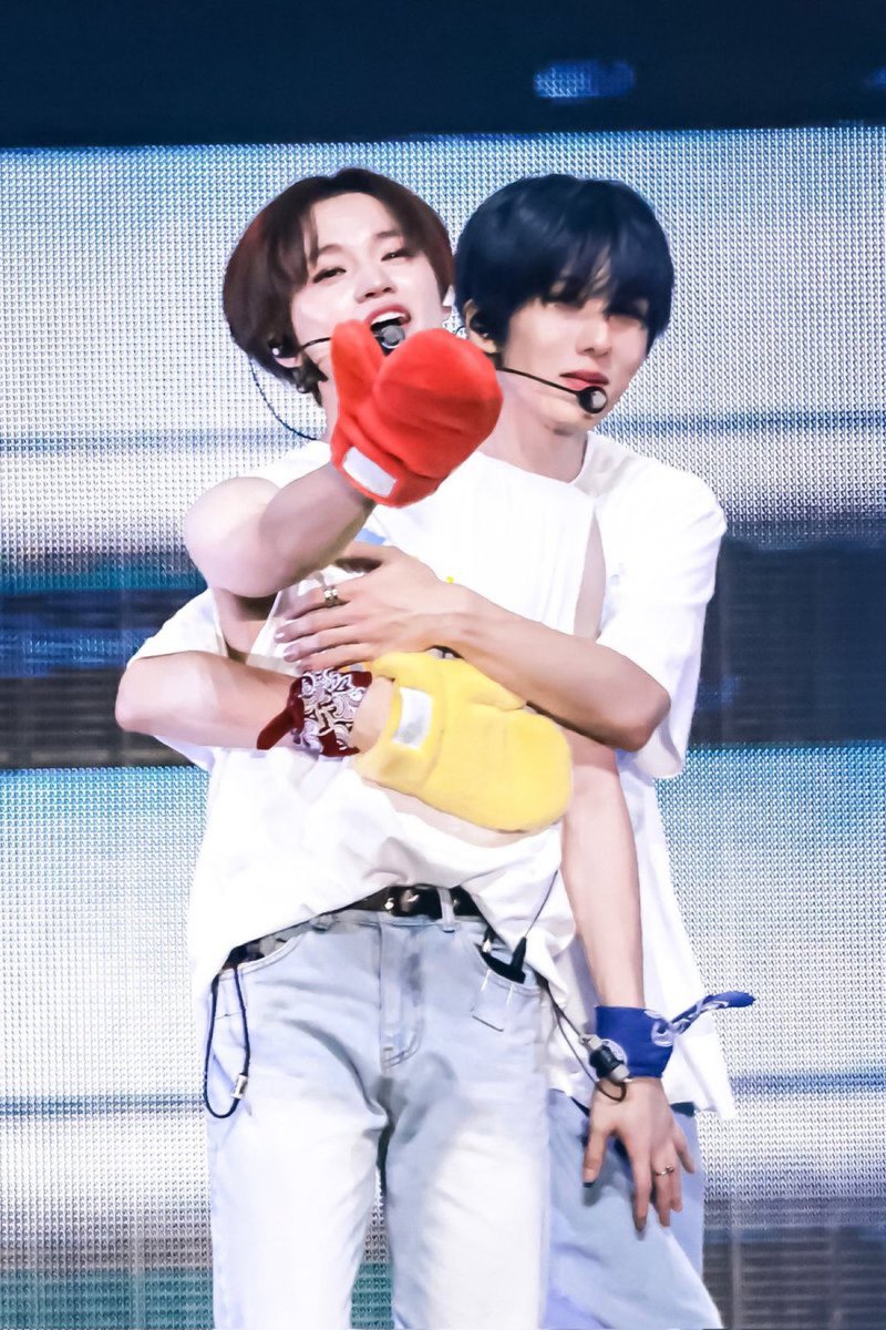 jisung manhandling chenle— 
a self-indulgent thread 🧵😁