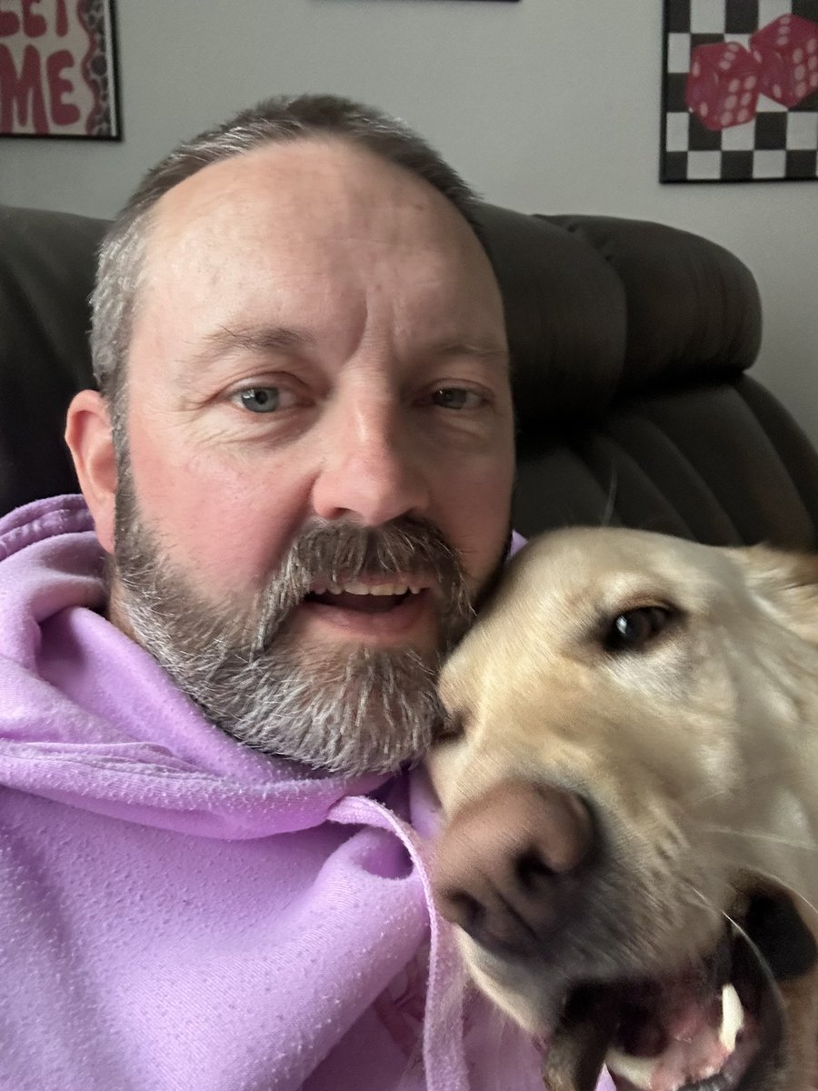 ChrisRoyDenton's tweet image. Chilling with my dog tonight. #Dog #dogsontwitter