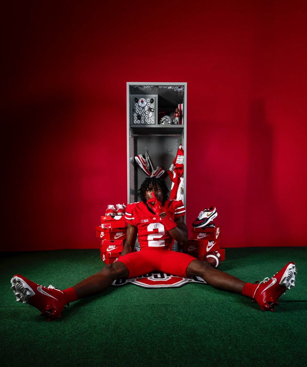 Woody (@woodyvsworld) on Twitter photo BOOM! 🌰
4-Star RB Favour Akih out of Delaware, OH has committed to Ohio State BOOM! 🌰
4-Star RB Favour Akih out of Delaware, OH has committed to Ohio State