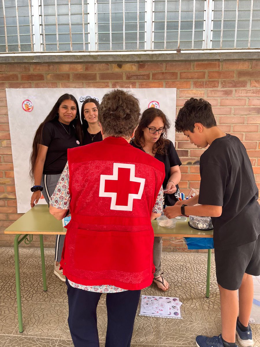 🎉 ¡El 3 de junio llegamos al final de la campaña "Kilos de ayuda"! 🥫

Esta iniciativa fue impulsada por jóvenes dinamizadores del instituto de Sariñena @iesmonegros 🙌 ❤️. 

¡Mil gracias a todos los que han colaborado! 🙏
