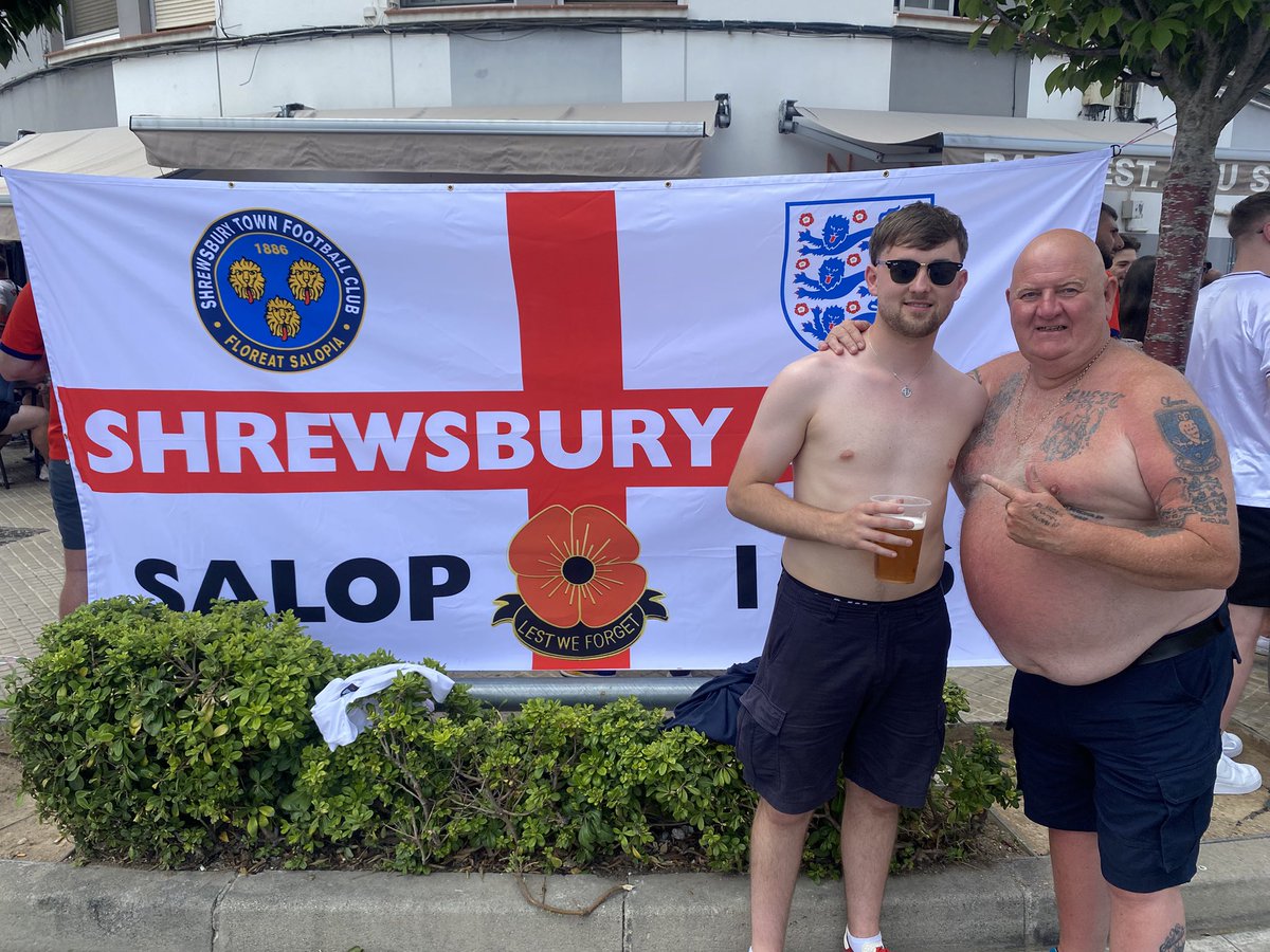 Jacob__JOW's tweet image. What this guy is doing for football to support cardiac arrests is incredible! Very touching listening to your story and how you are affecting the future. Campaign which should be a no brainer for clubs to get involved in. Great bloke with great reasons💙 #salop