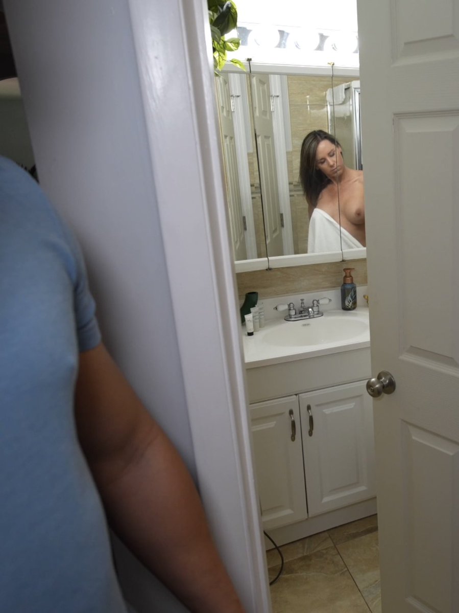 Riley Jacobs✨ (@rileyann120) on Twitter photo It might be the exhibitionist in me but when guys are around I love to get naked and leave the door cracked open so they can get a view… I bet you know what to do next 😈
<a href="/ItsJohnnyCartel/">Johnny Cartel</a> It might be the exhibitionist in me but when guys are around I love to get naked and leave the door cracked open so they can get a view… I bet you know what to do next 😈
<a href="/ItsJohnnyCartel/">Johnny Cartel</a>