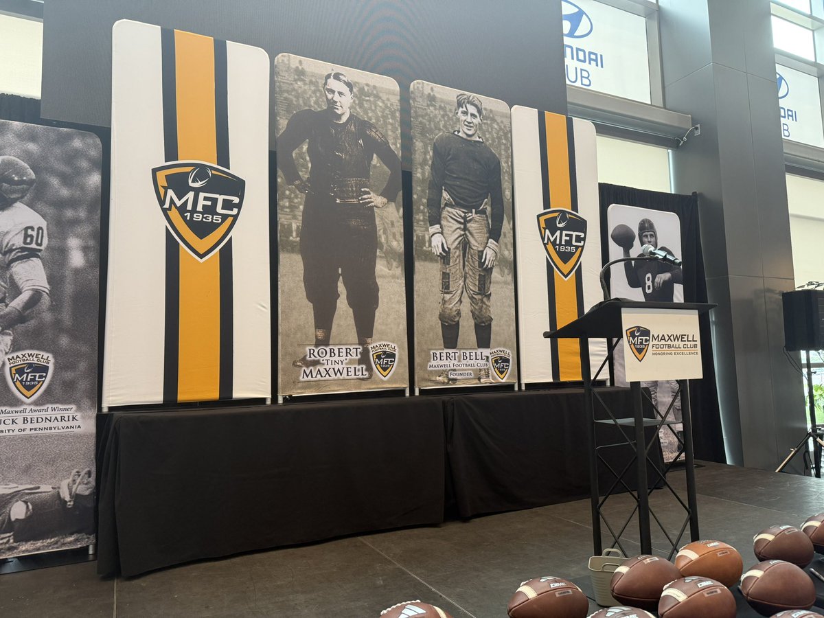 MaxwellFootball's tweet image. 